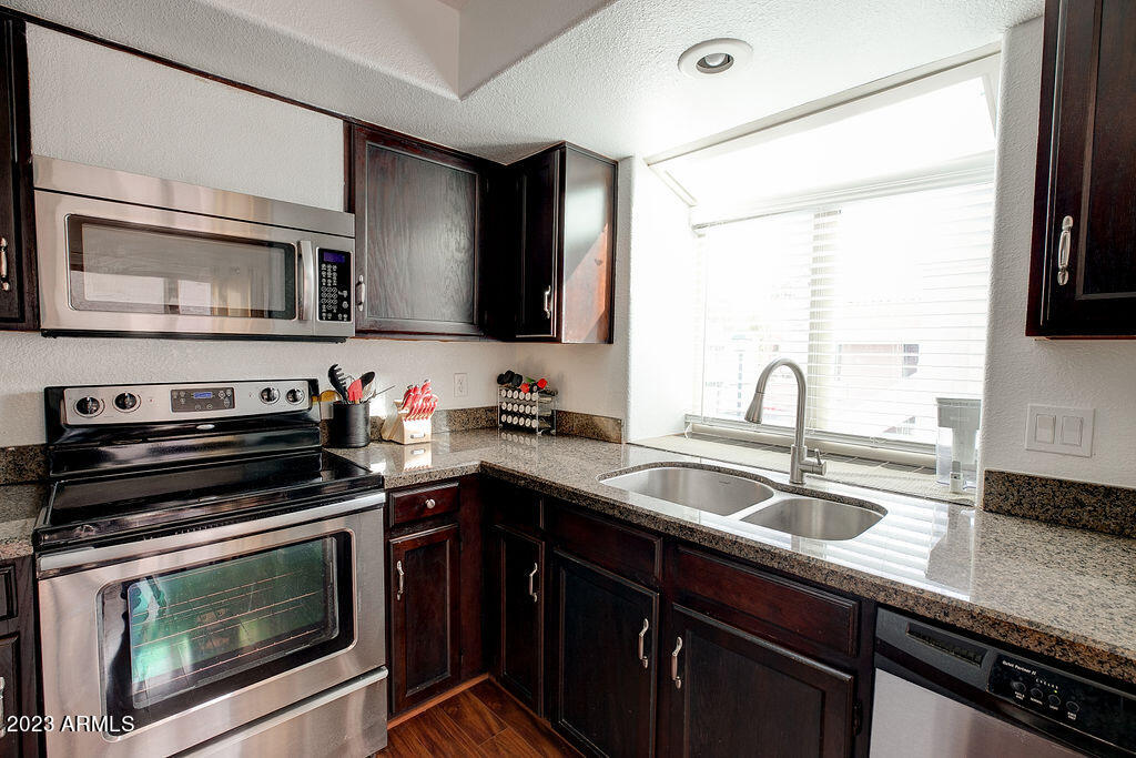 2834 South Ext Road, Unit 2070 Mesa, AZ 85210 - Photo 8 of 24 2834Extension-011