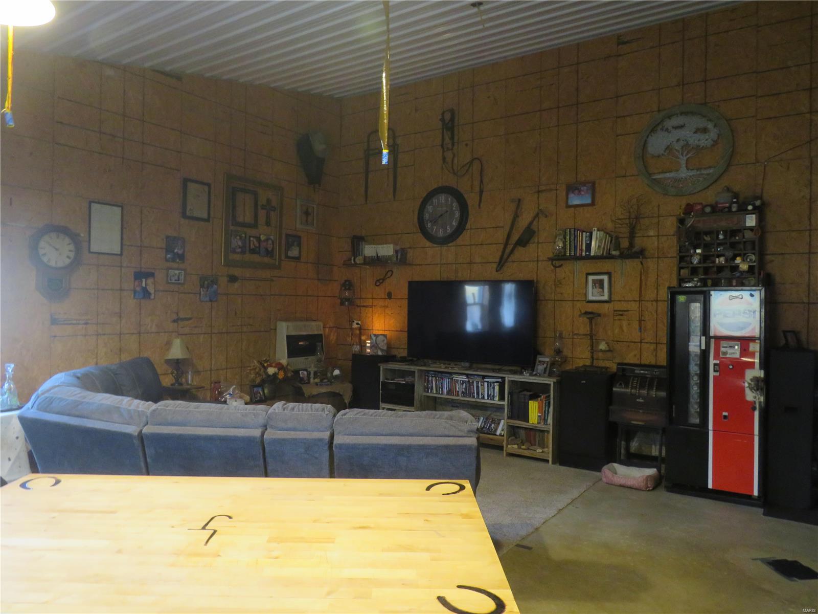 4080 County Road 854 Centerville, MO 63633 - Photo 10 of 22