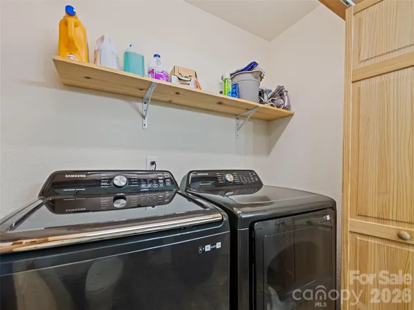 $569,900 | 364 Lee Street, Sylva, NC 28779