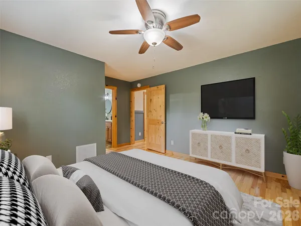$569,900 | 364 Lee Street, Sylva, NC 28779