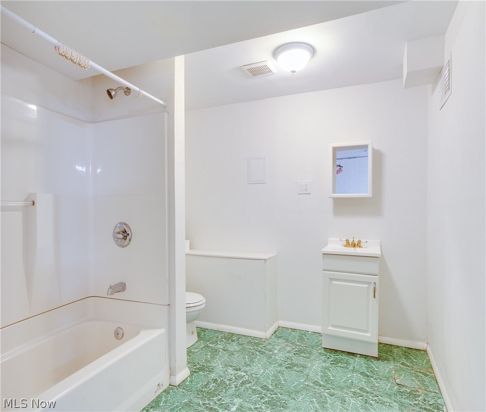 1576 Maple Road Cleveland Heights, OH 44121 - Photo 27 of 33