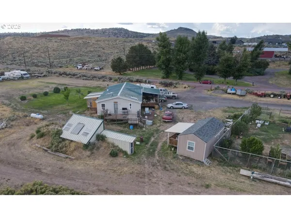 $700,000 | 29388 Wrecking Yard Lane, Hines, OR 97738