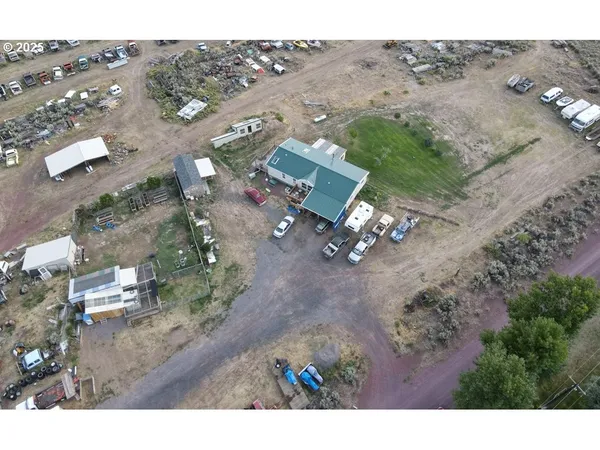 $700,000 | 29388 Wrecking Yard Lane, Hines, OR 97738