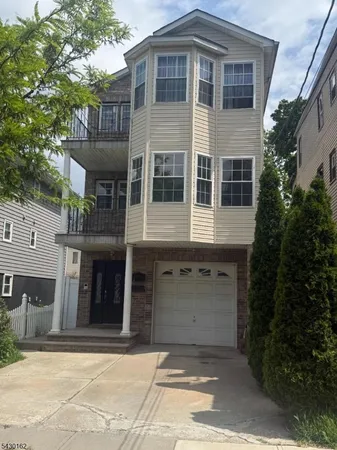 $3,000 | 503 Magnolia Avenue, Elizabeth Port, NJ 07206