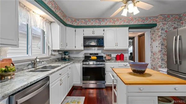 $344,900 | 243 Capen Boulevard, Amherst, NY 14226