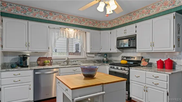 $344,900 | 243 Capen Boulevard, Amherst, NY 14226