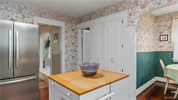 $344,900 | 243 Capen Boulevard, Amherst, NY 14226