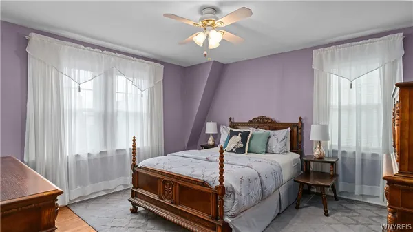 $344,900 | 243 Capen Boulevard, Amherst, NY 14226