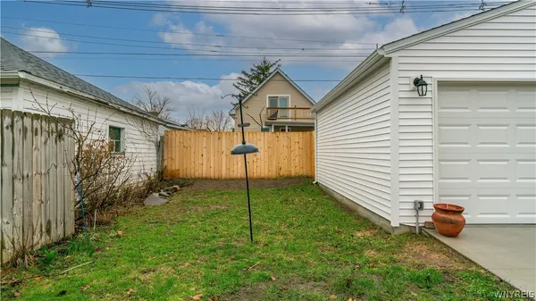 $344,900 | 243 Capen Boulevard, Amherst, NY 14226