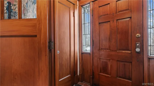 $344,900 | 243 Capen Boulevard, Amherst, NY 14226