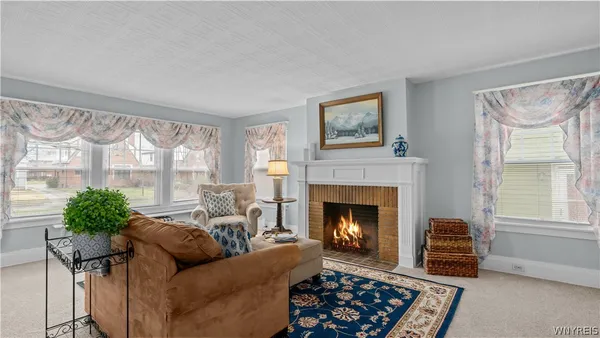 $344,900 | 243 Capen Boulevard, Amherst, NY 14226