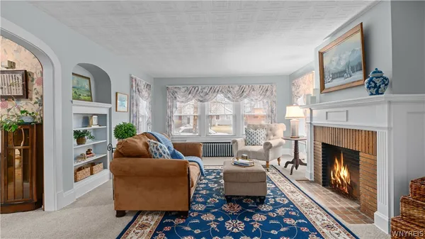 $344,900 | 243 Capen Boulevard, Amherst, NY 14226