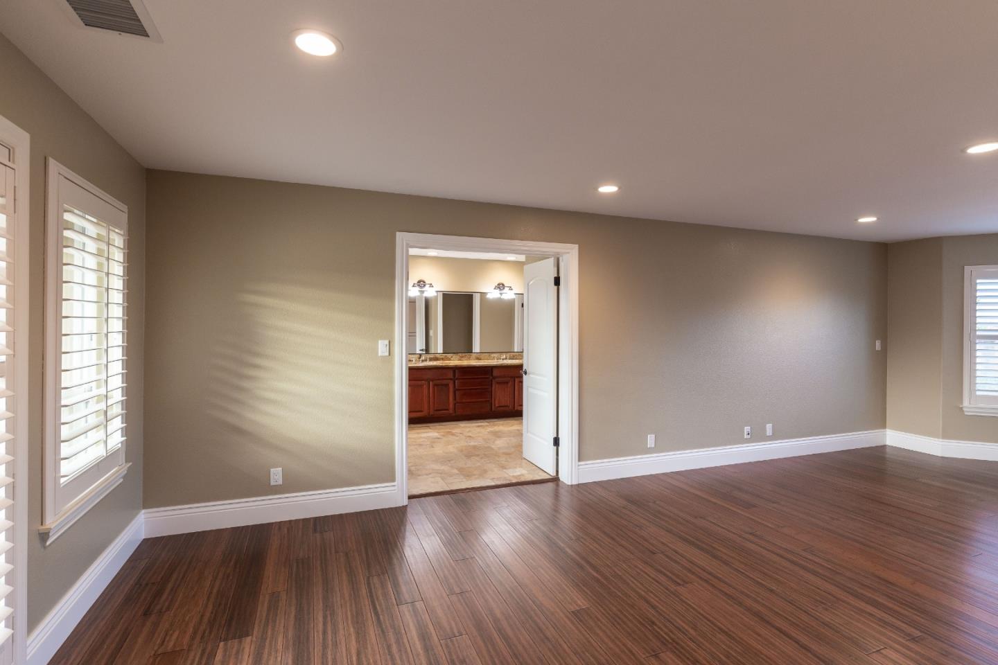 930 Wright Road Hollister, CA 95023 - Photo 11 of 37 Gallery Image 11