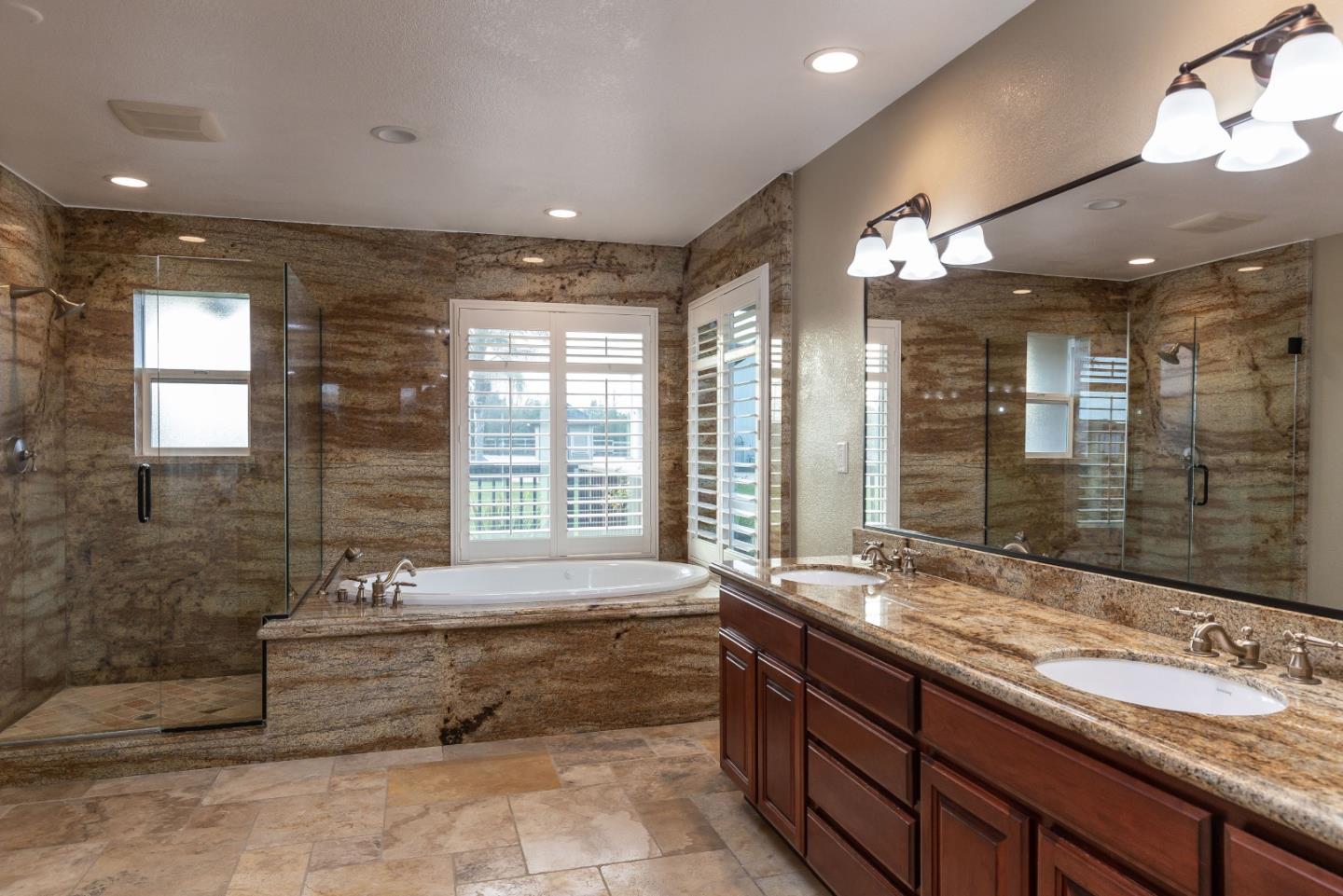 930 Wright Road Hollister, CA 95023 - Photo 12 of 37 Gallery Image 12