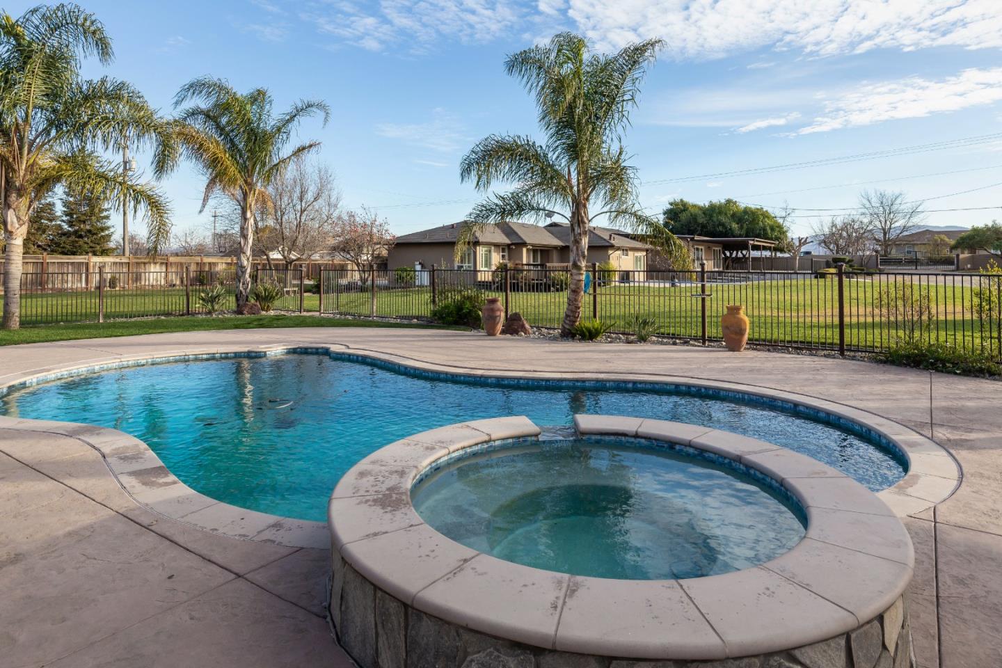 930 Wright Road Hollister, CA 95023 - Photo 26 of 37 Gallery Image 26