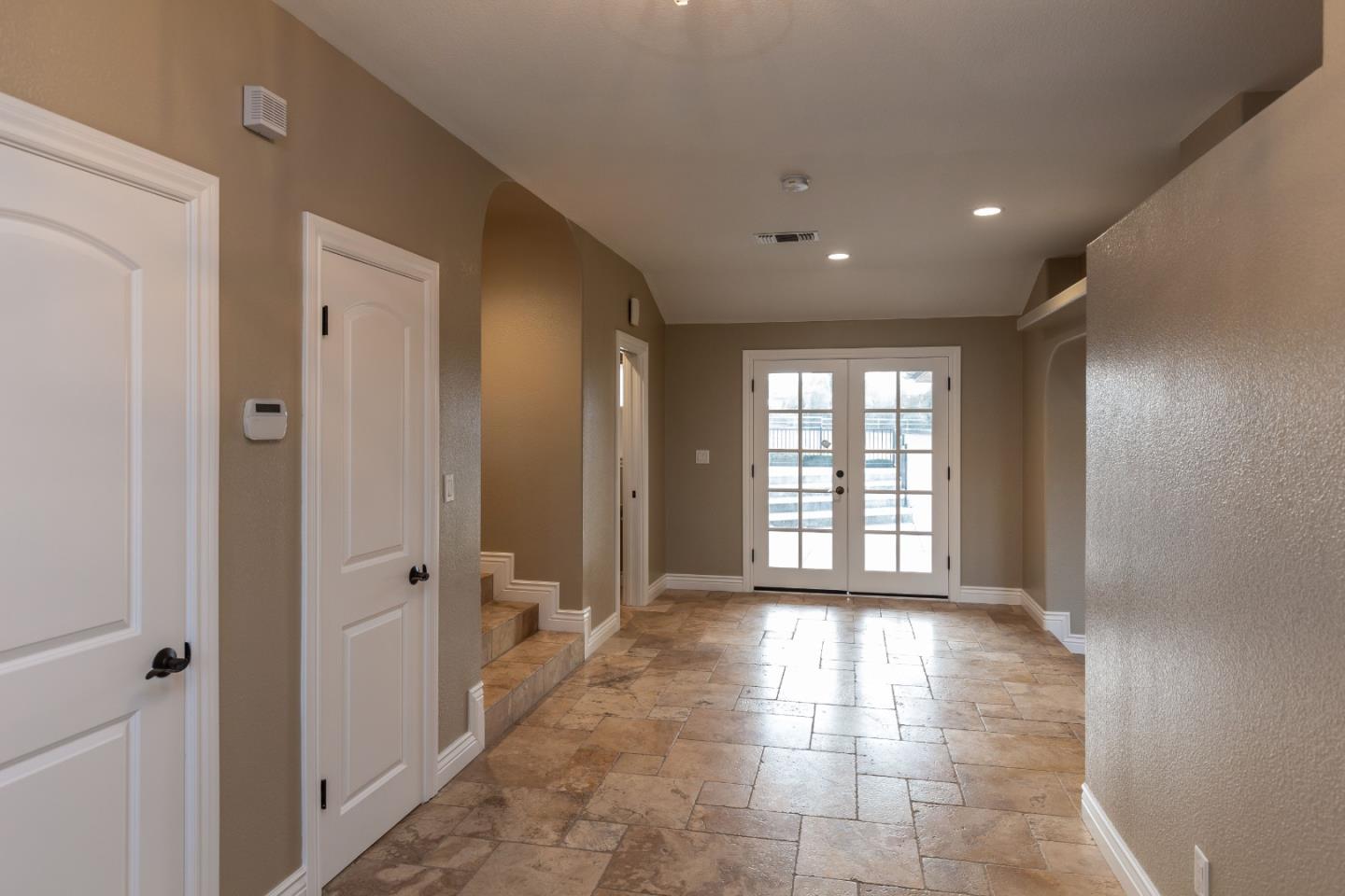 930 Wright Road Hollister, CA 95023 - Photo 4 of 37 Gallery Image 4