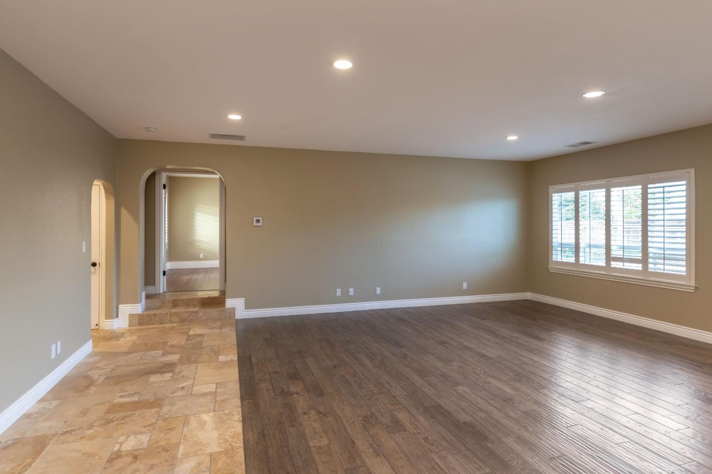 930 Wright Road Hollister, CA 95023 - Photo 8 of 37 Gallery Image 8