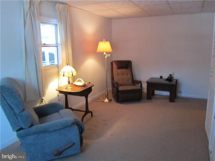 19 Dewey Road Cheltenham, PA 19012 - Photo 12 of 25 Family Room