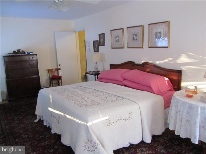 19 Dewey Road Cheltenham, PA 19012 - Photo 15 of 25 Bedroom - Main