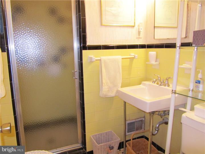 19 Dewey Road Cheltenham, PA 19012 - Photo 16 of 25 Bathroom