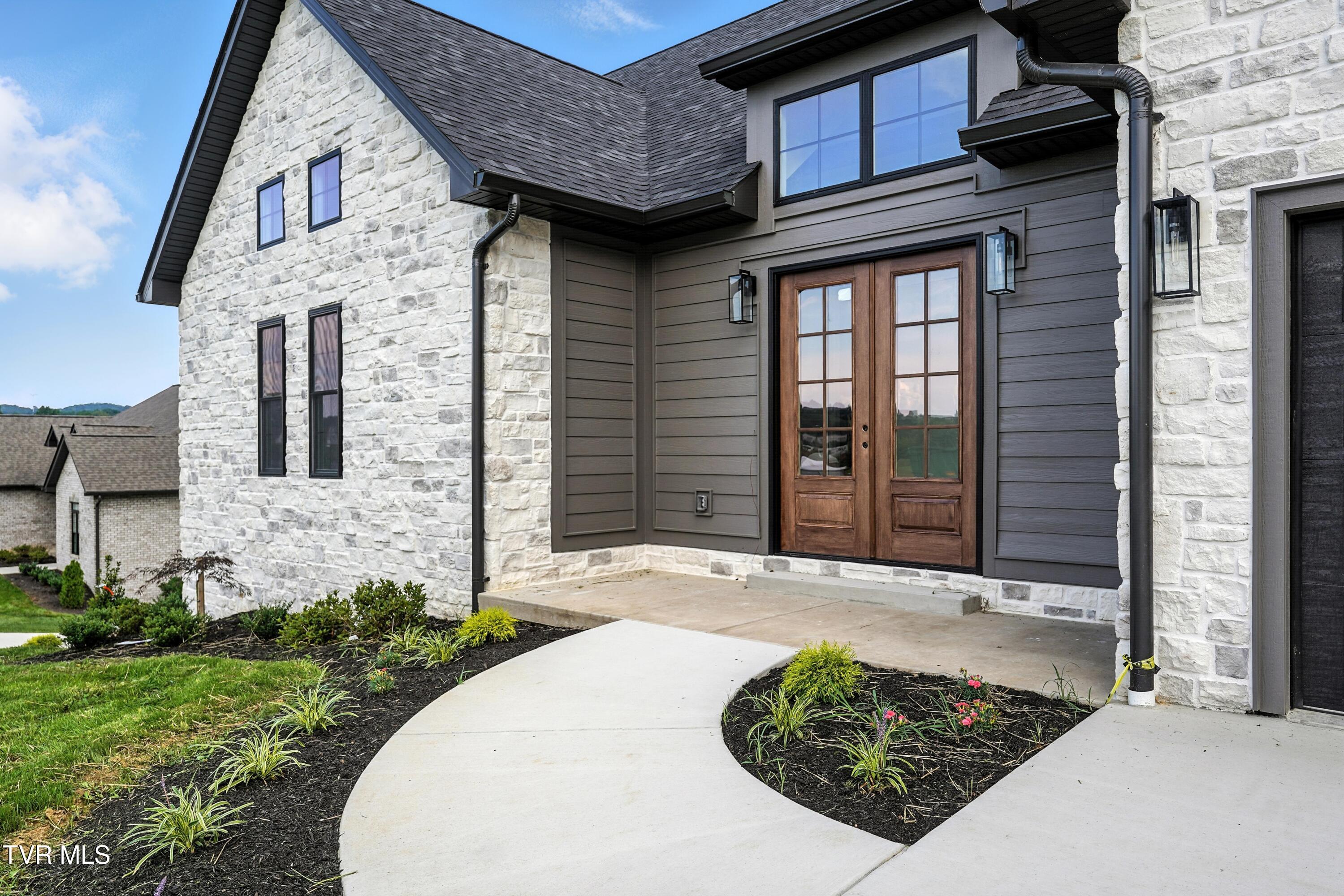 1040 Bovine Ranch Jonesborough, TN 37659 - Photo 2 of 41 photo_004