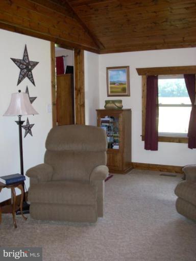 9010 Indiantown Road King George, VA 22485 - Photo 12 of 19 Family Room