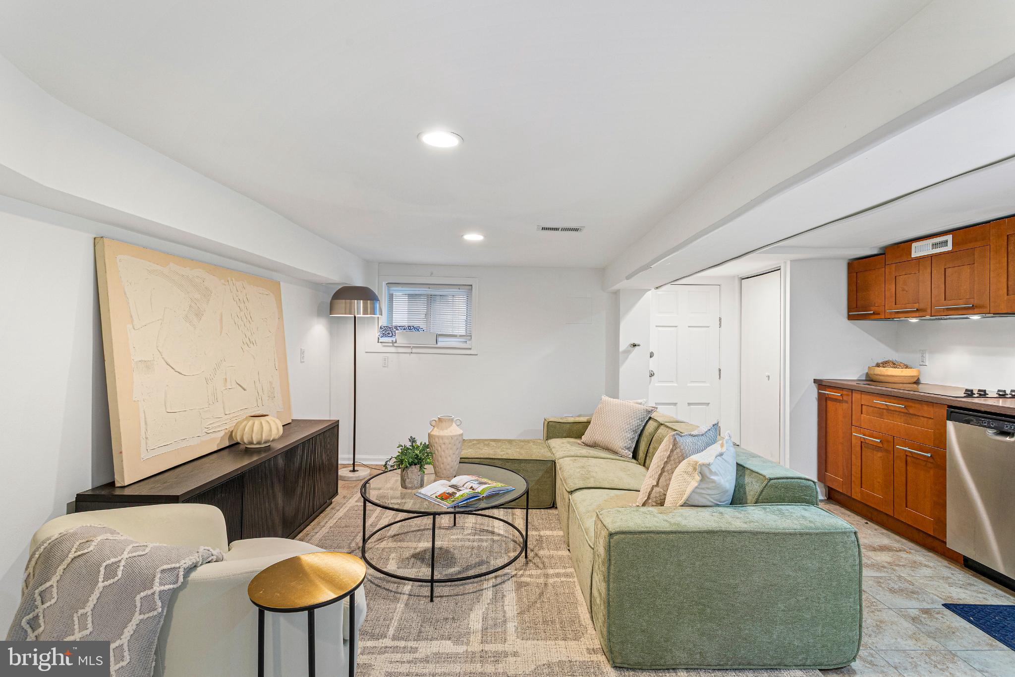 3028 Park Place Northwest Washington, DC 20001 - Photo 19 of 29 Cozy Finished Basement Studio