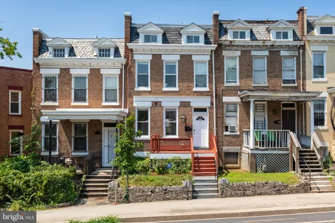 $615,000 | 3028 Park Place Northwest, Washington, DC 20001