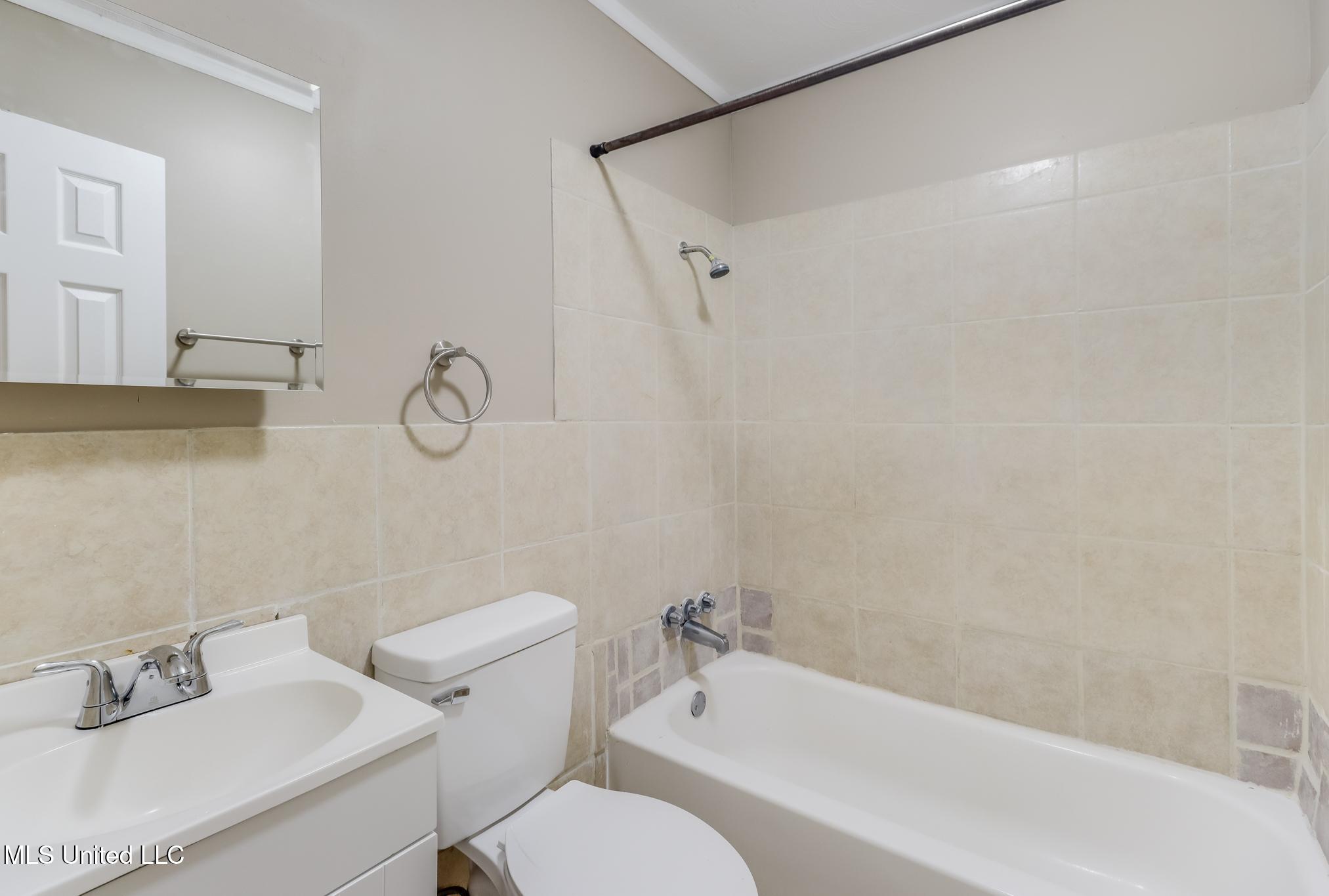 511 East Old Pass Road Long Beach, MS 39560 - Photo 15 of 24 IMG_1388