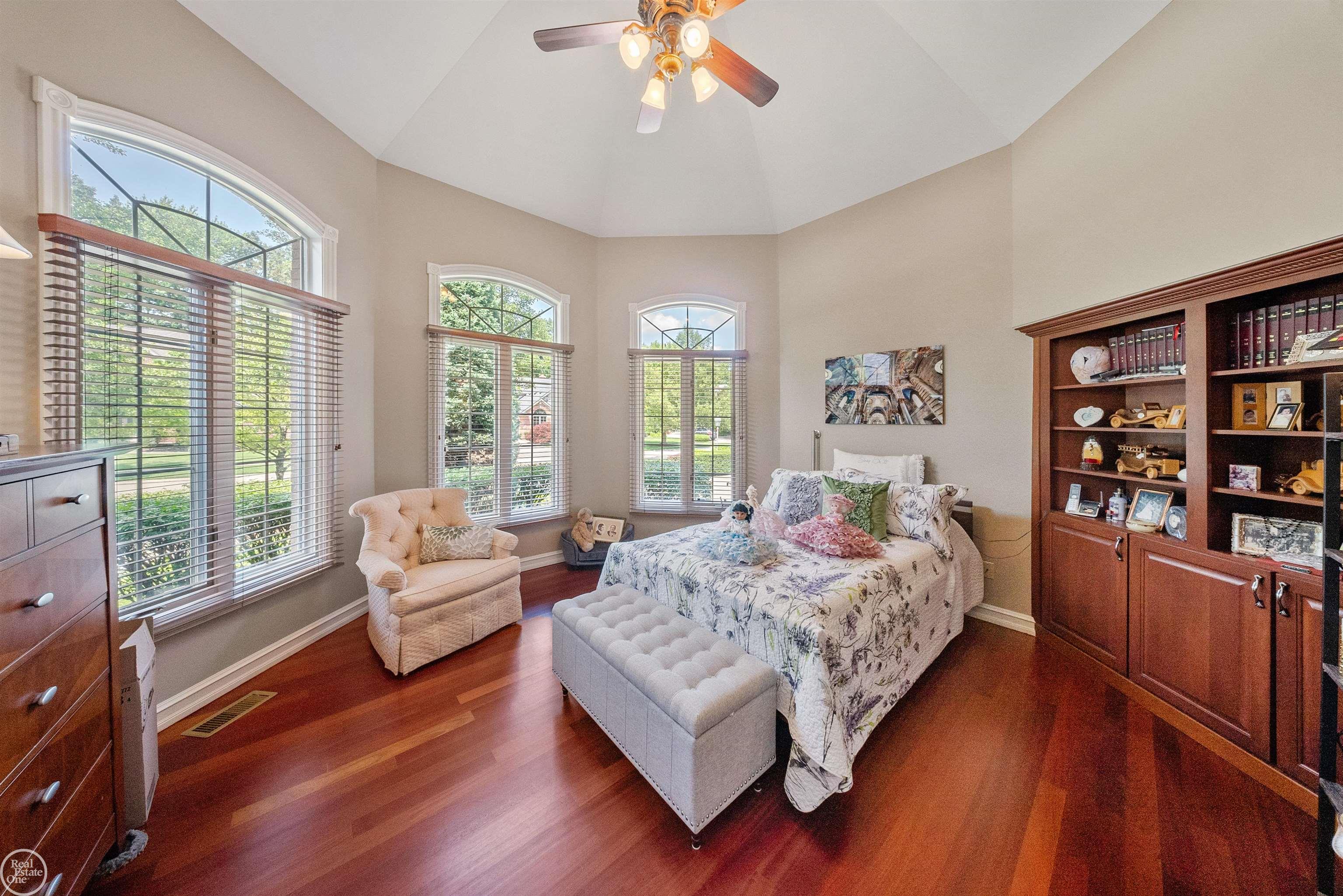 13046 Partridge Run Utica, MI 48315 - Photo 20 of 51