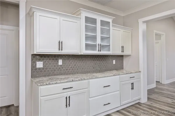 $345,000 | 901 Glenwood Gardens Drive, Sellersburg, IN 47172