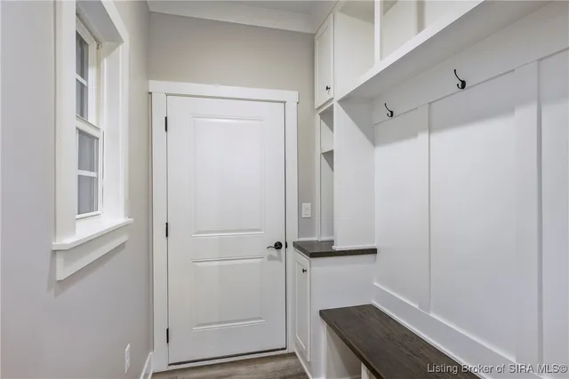 $345,000 | 901 Glenwood Gardens Drive, Sellersburg, IN 47172