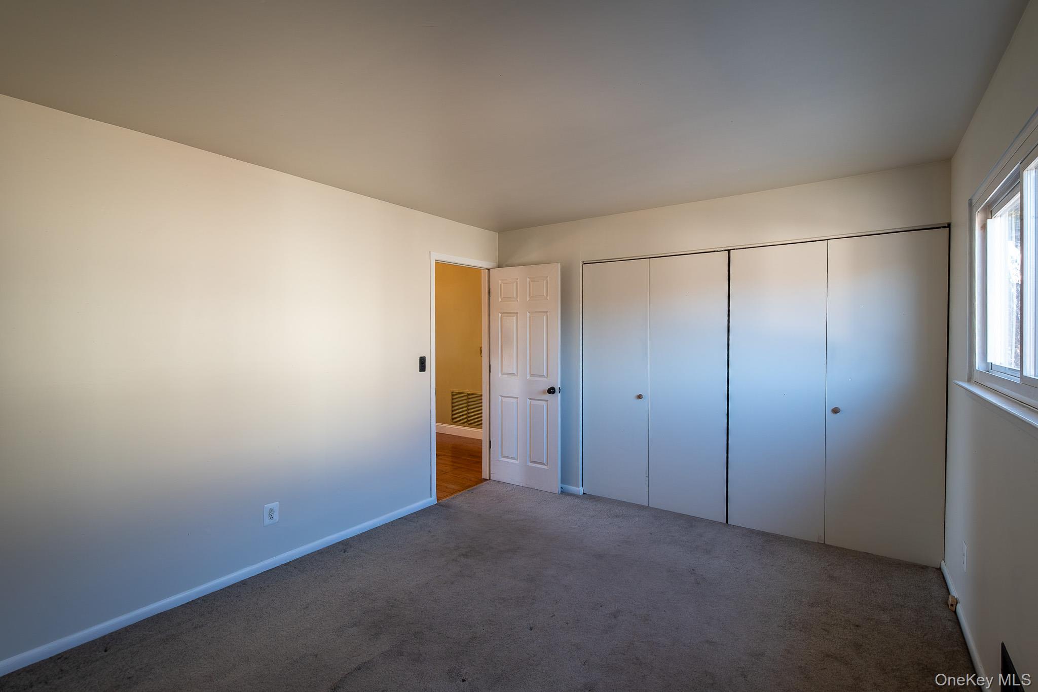 83 Edgepark Road White Plains, NY 10603 - Photo 23 of 25