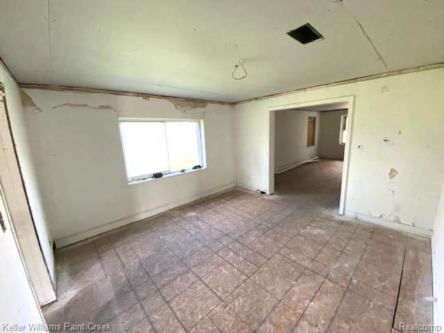 8277 East Holly Road Holly, MI 48442 - Photo 11 of 17 Gallery Image 11