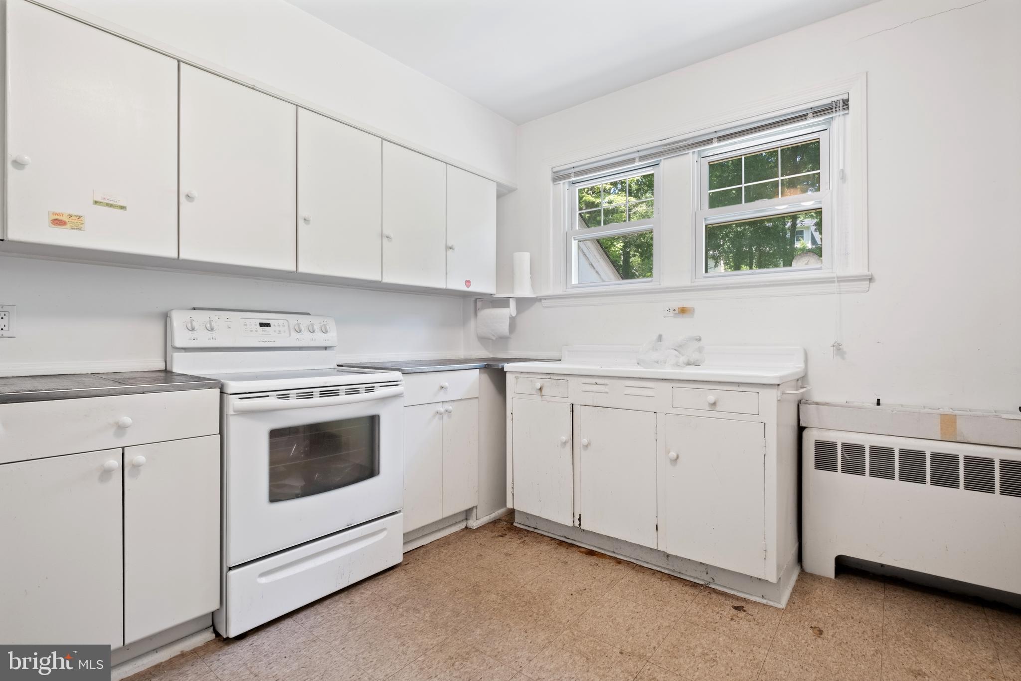 932 Twining Road Dresher, PA 19025 - Photo 11 of 39