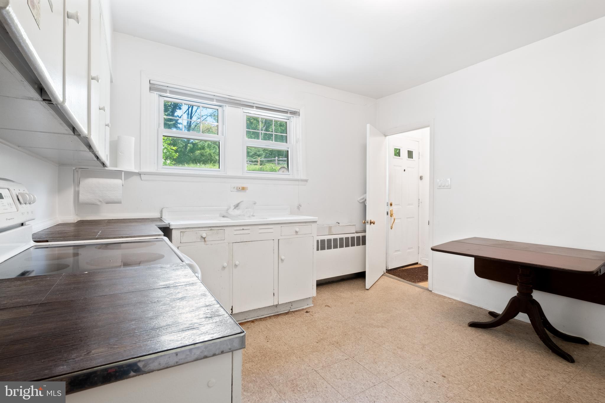 932 Twining Road Dresher, PA 19025 - Photo 13 of 39