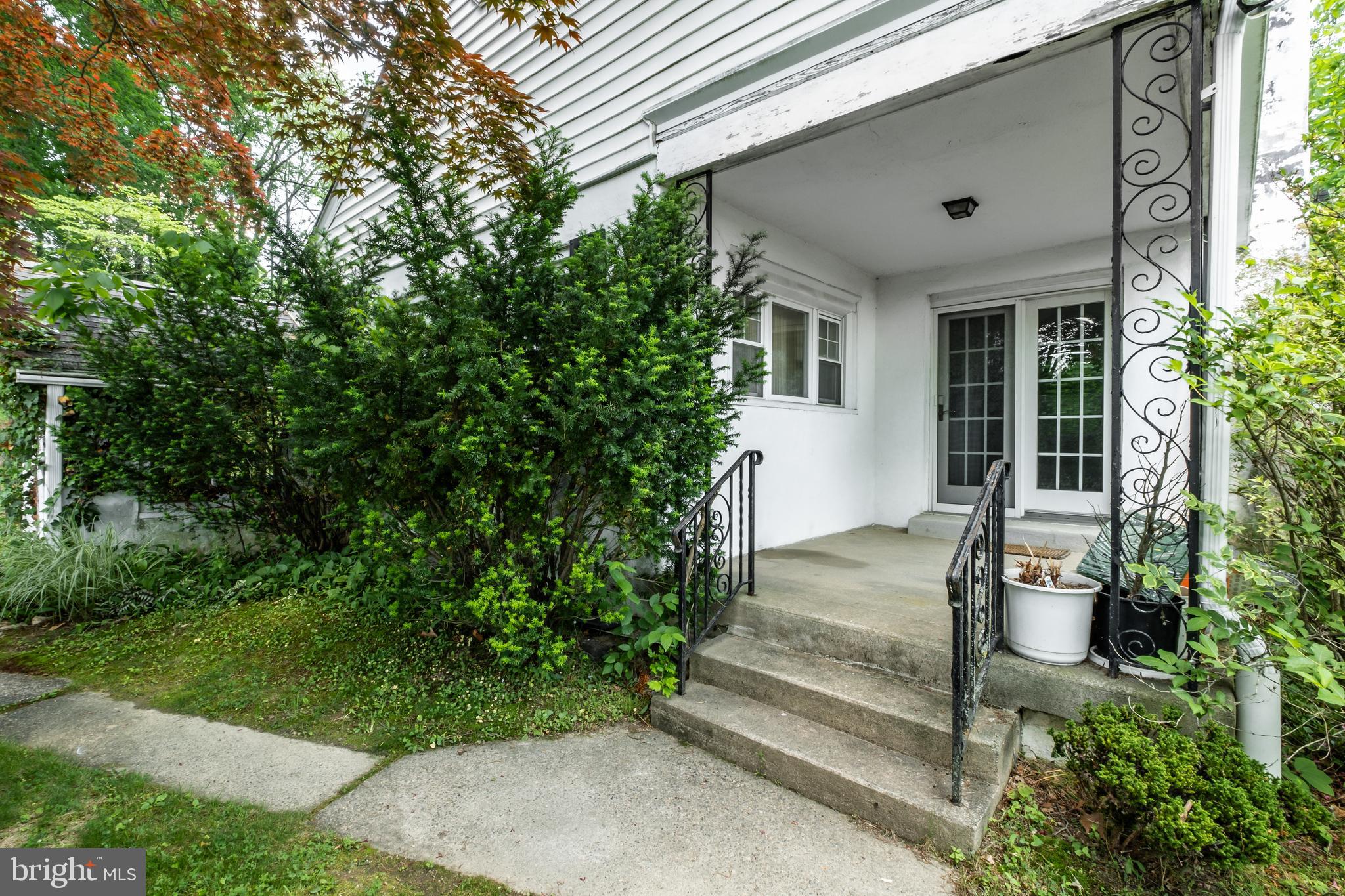 932 Twining Road Dresher, PA 19025 - Photo 2 of 39