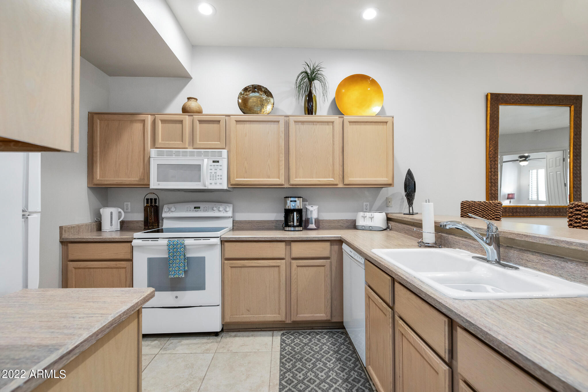 8270 North Hayden Road, Unit 1026 Scottsdale, AZ 85258 - Photo 6 of 27 7D3A1595