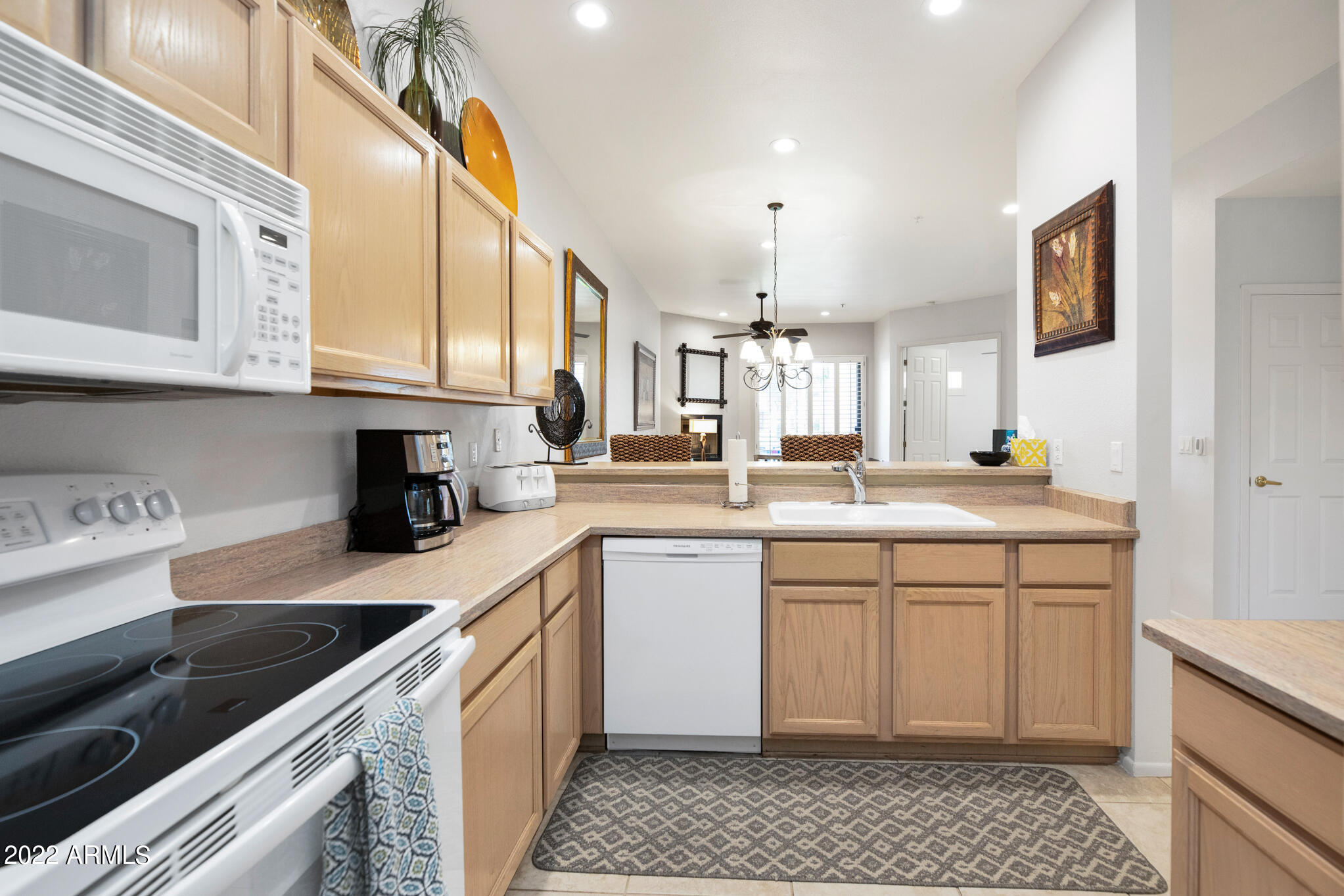 8270 North Hayden Road, Unit 1026 Scottsdale, AZ 85258 - Photo 8 of 27 7D3A1597