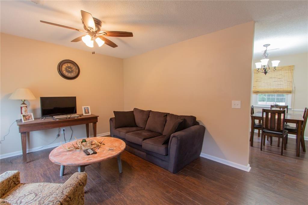 1115 Old VFW Road Pinnacle, NC 27043 - Photo 5 of 28