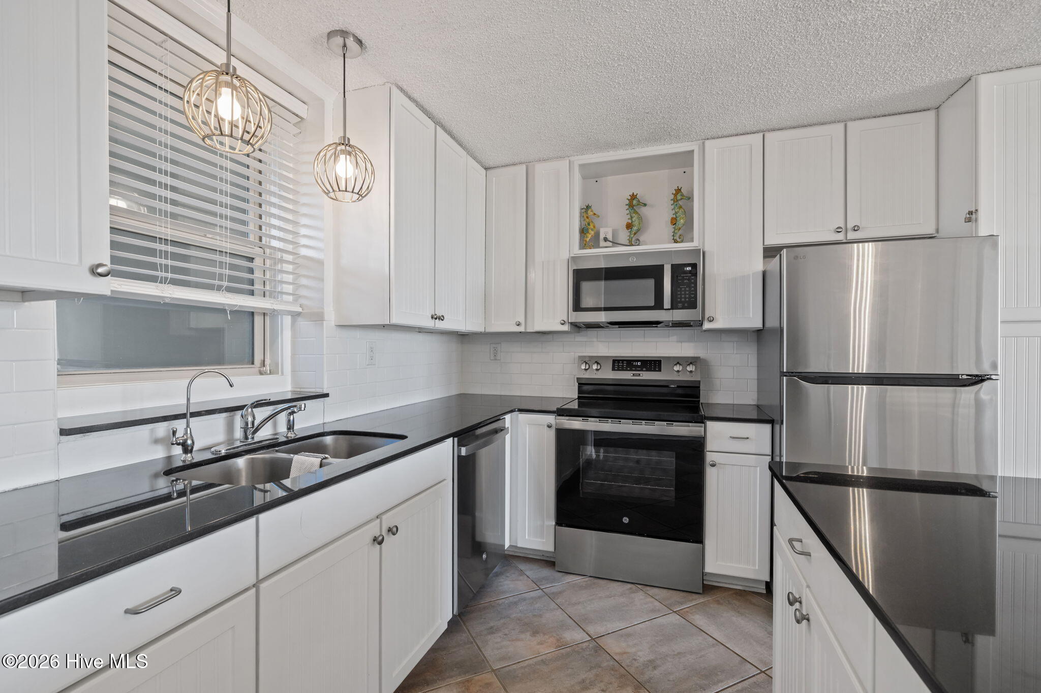 2305 West Fort Macon Road, Unit 107 Atlantic Beach, NC 28512 - Photo 13 of 32 Kitchen