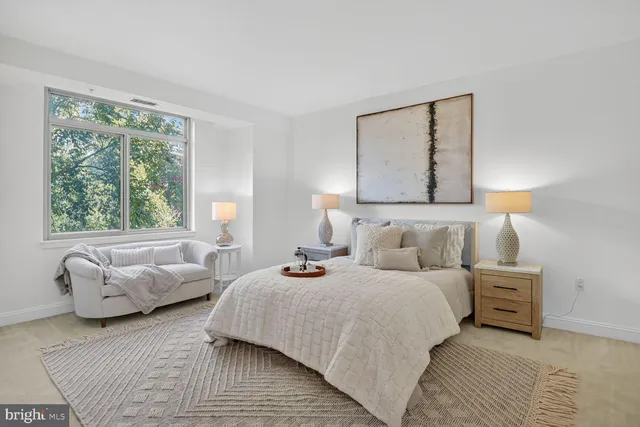 $1,700,000 | 5630 Wisconsin Avenue, Unit 406, Chevy Chase, MD 20815