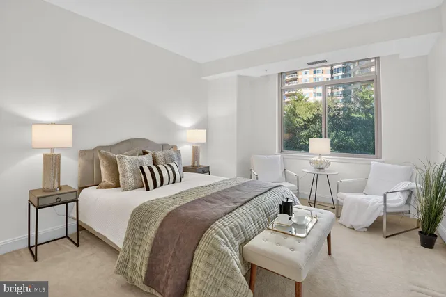 $1,700,000 | 5630 Wisconsin Avenue, Unit 406, Chevy Chase, MD 20815