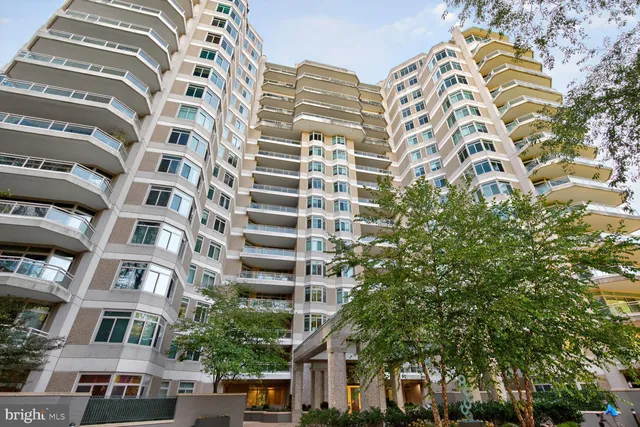 $1,700,000 | 5630 Wisconsin Avenue, Unit 406, Chevy Chase, MD 20815