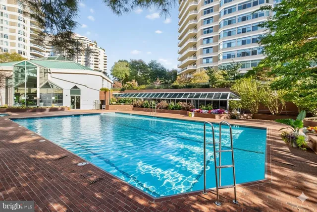 $1,700,000 | 5630 Wisconsin Avenue, Unit 406, Chevy Chase, MD 20815