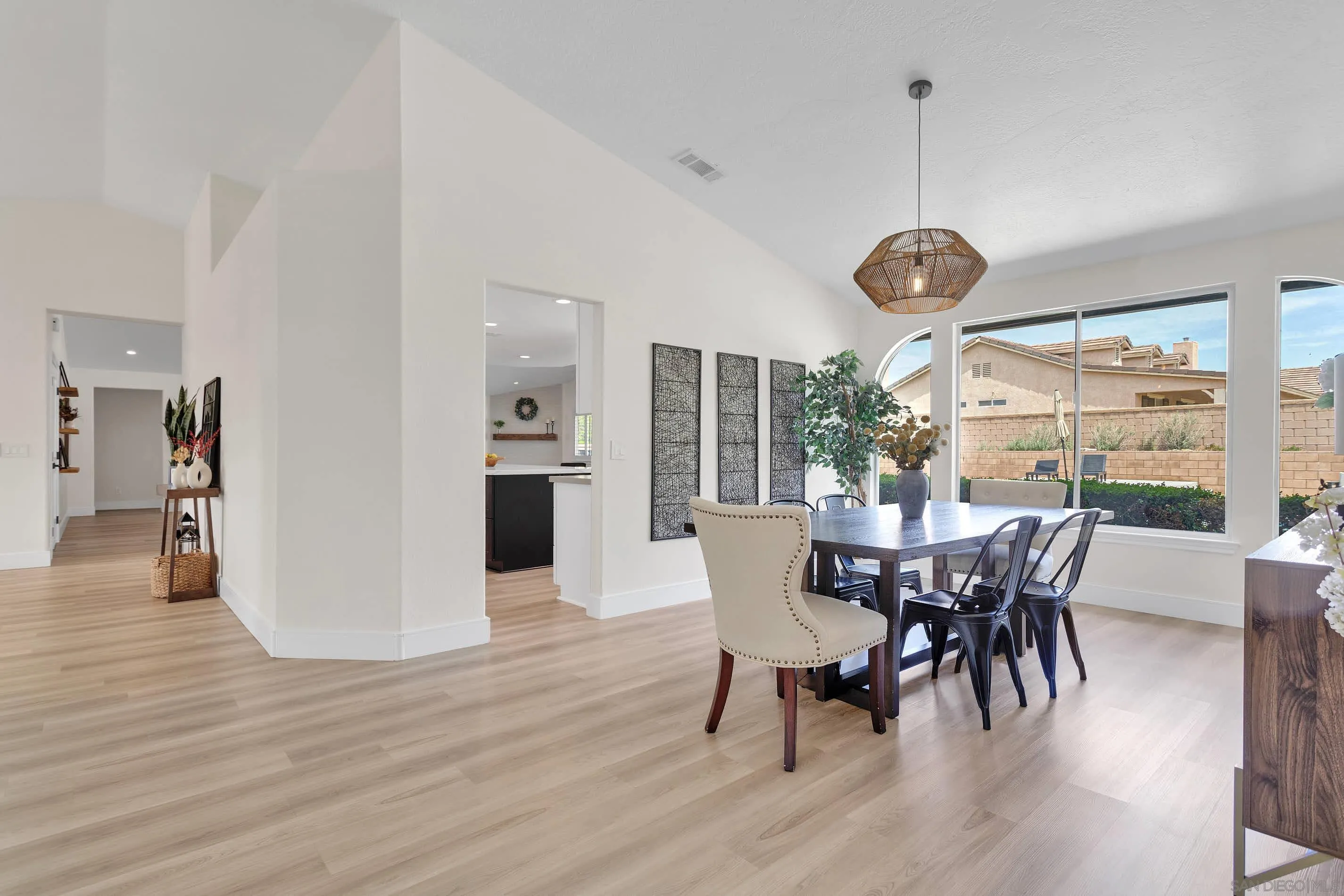 15305 Lookout Road Apple Valley, CA 92307 - Photo 13 of 52 Gallery Image 13