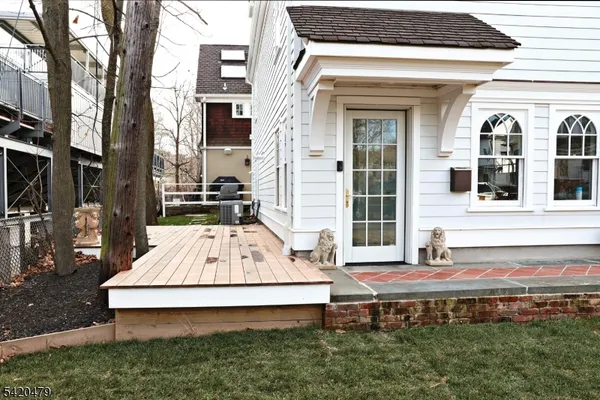 $4,300 | 113 Washington Street, Unit B, Morristown, NJ 07960