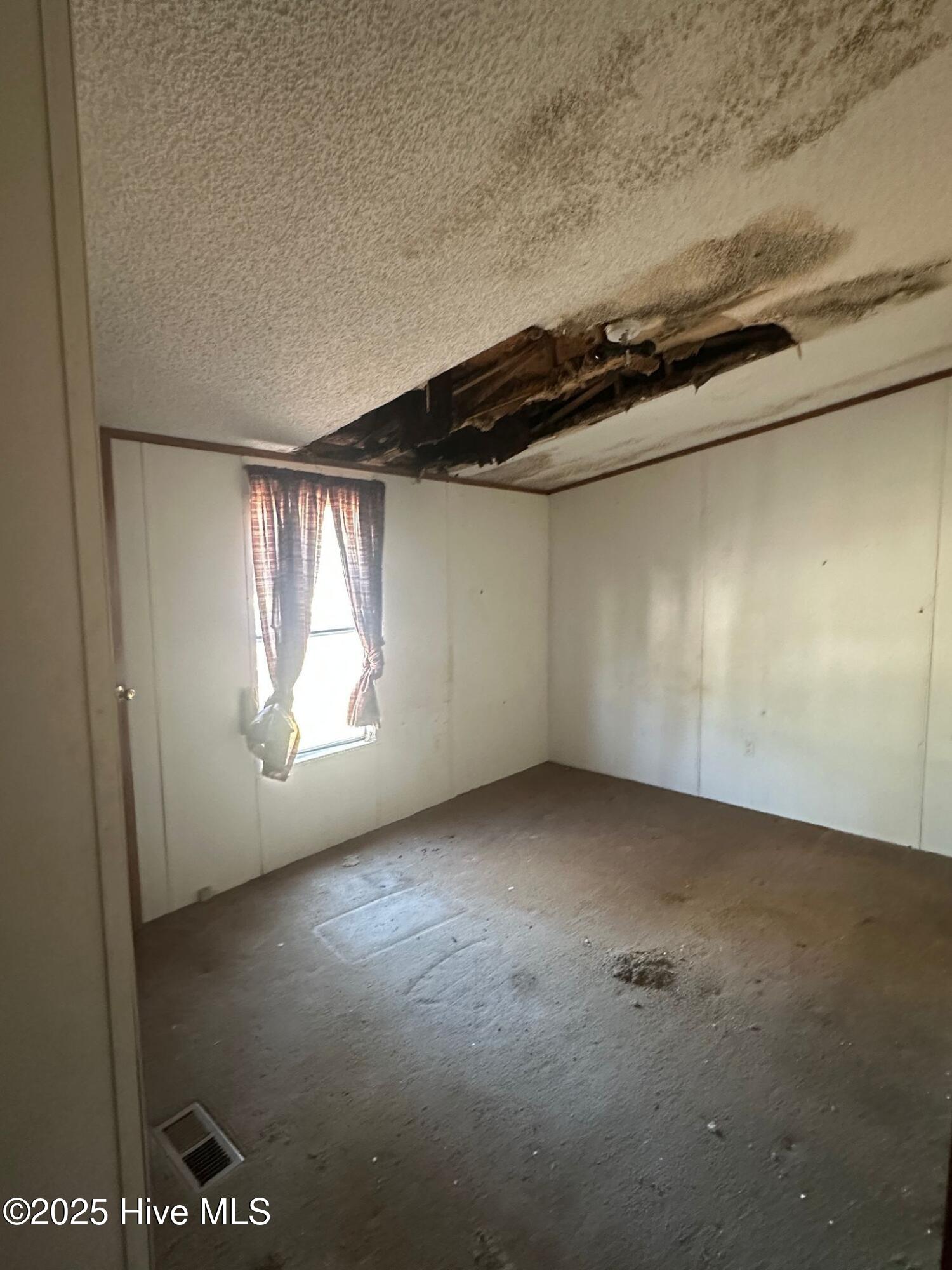 153 Longbrook Road Aberdeen, NC 28315 - Photo 4 of 15 IMG-20250310-WA0010