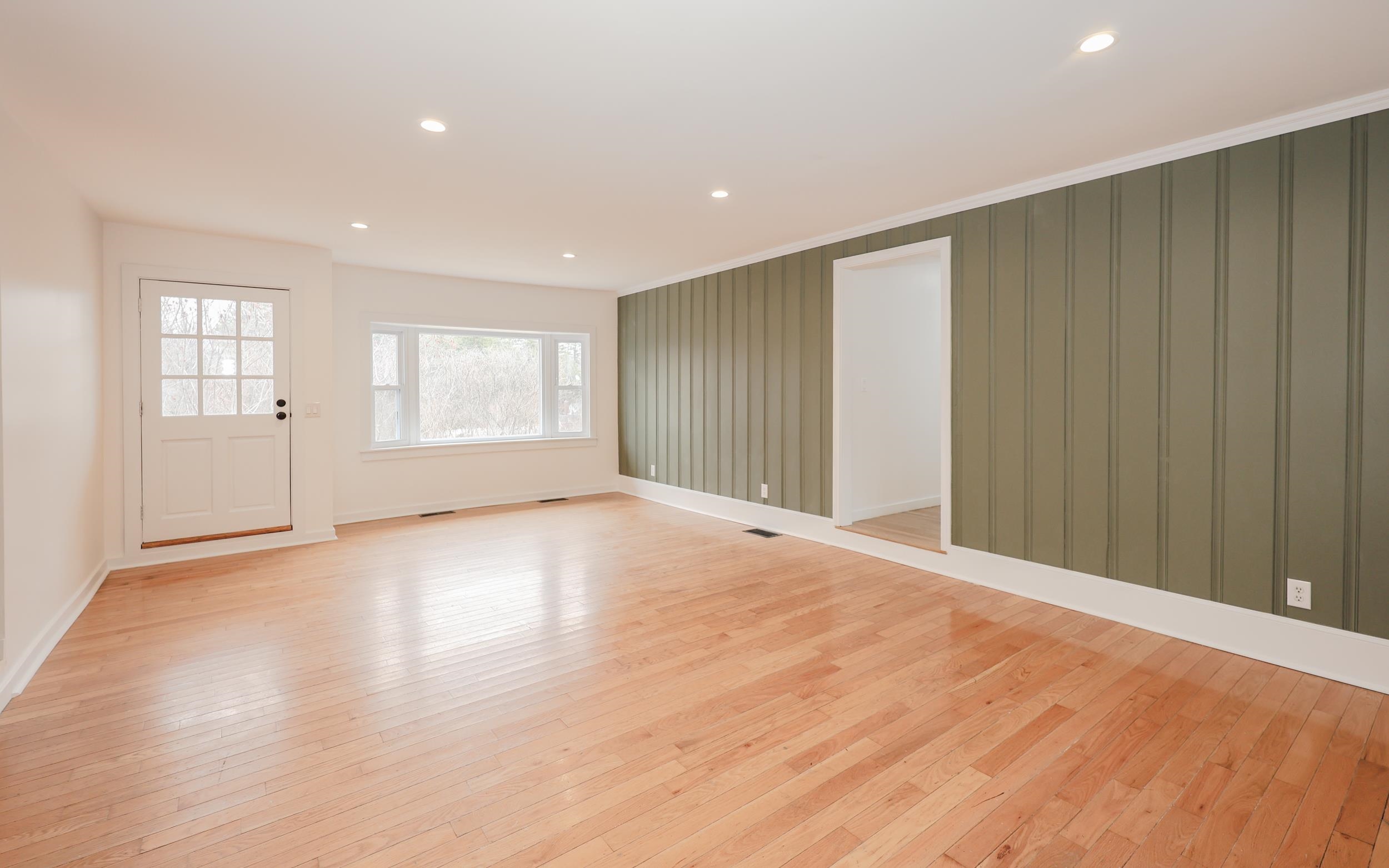 32 Old Bedford Road Bedford, NH 03110 - Photo 20 of 28