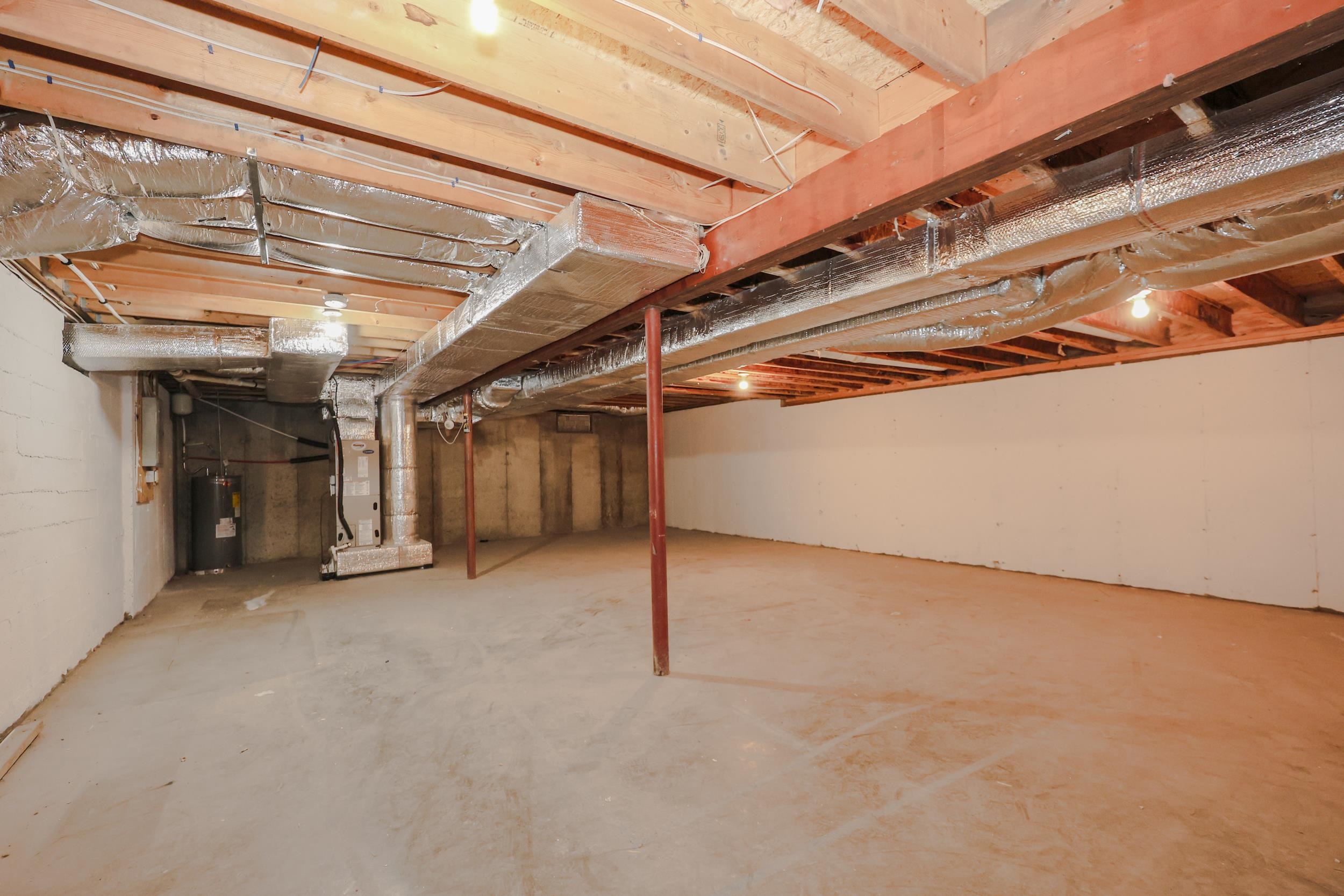 32 Old Bedford Road Bedford, NH 03110 - Photo 22 of 28